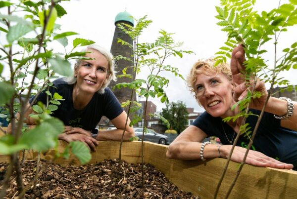 Catherine-Cleary-and-Ashe-Conrad-Jones-the-cofounders-of-pocket-forests
